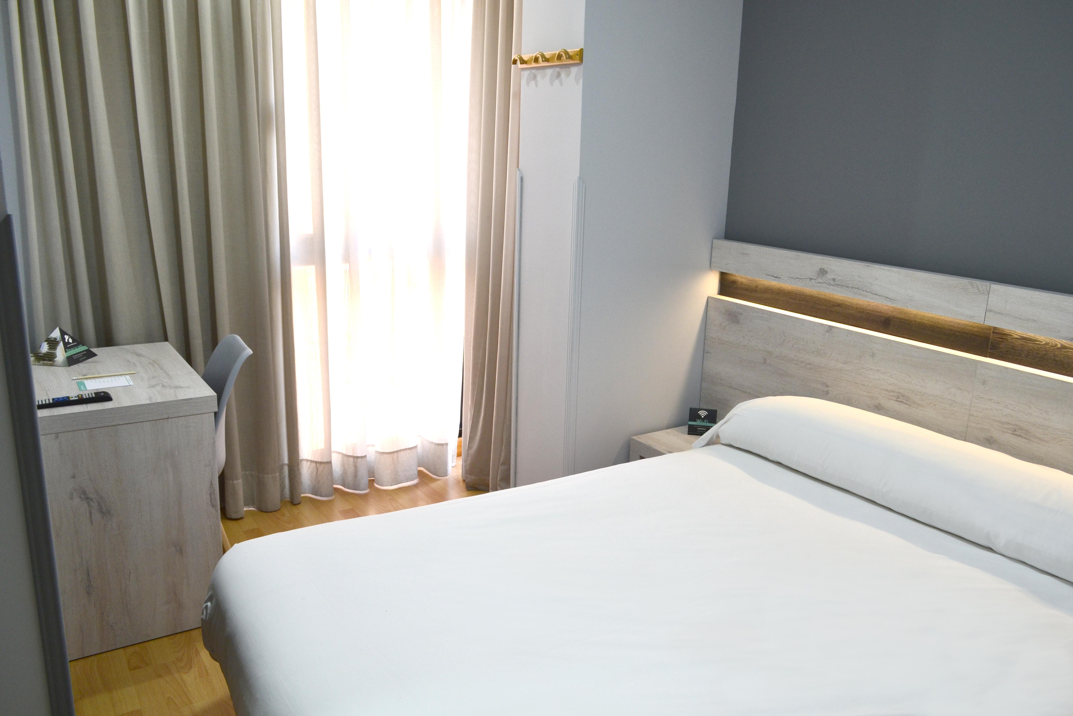 Hotel Alda Centro Oviedo Luaran gambar