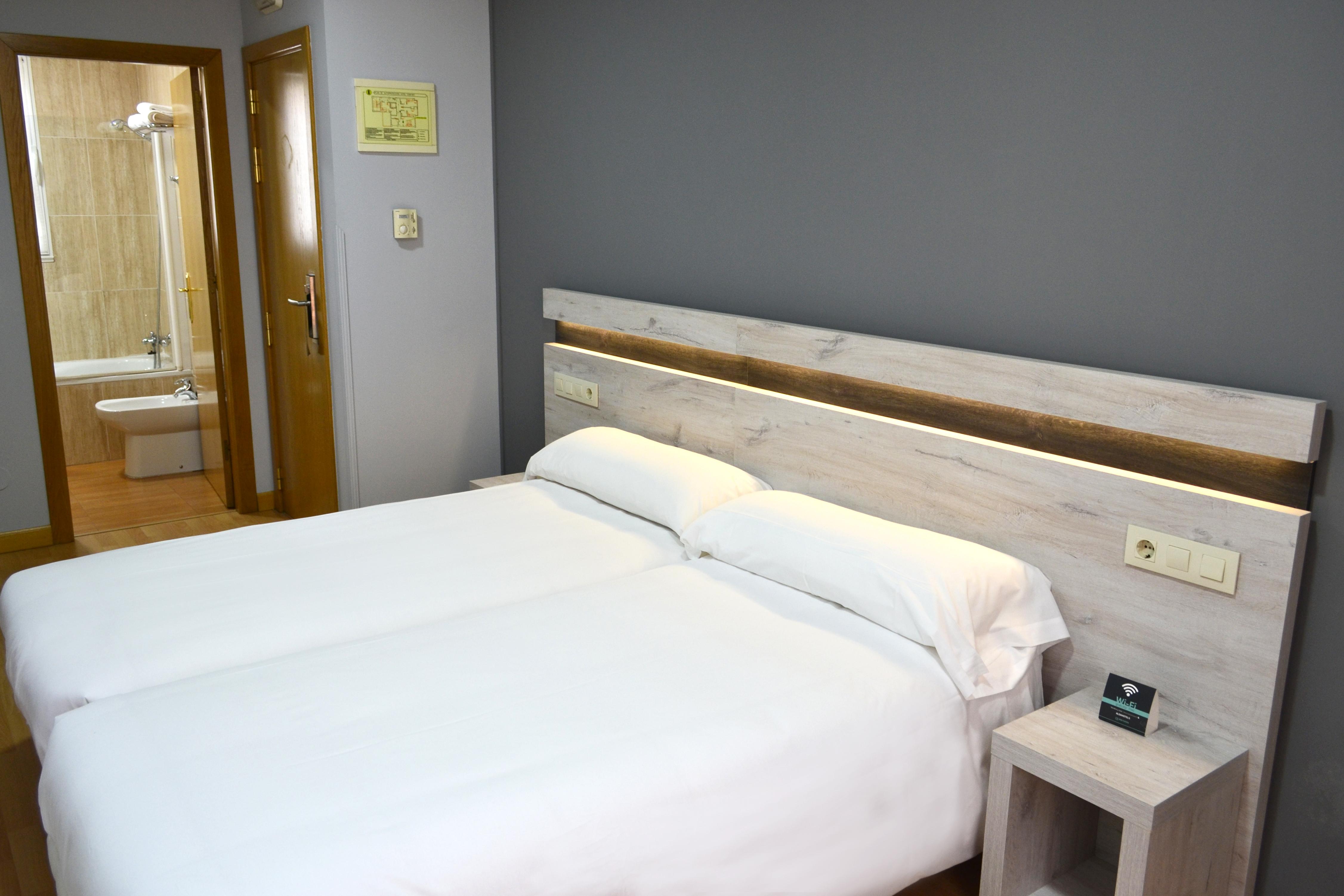 Hotel Alda Centro Oviedo Luaran gambar